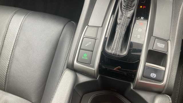 Honda Civic 1.5 VTEC Turbo Prestige 5dr CVT Petrol Hatchback 