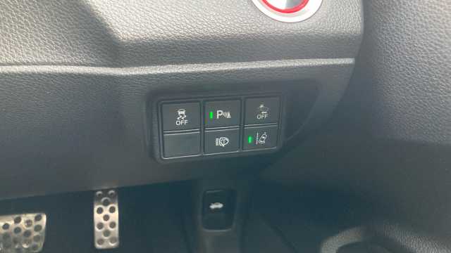 Honda Civic 1.5 VTEC Turbo Prestige 5dr CVT Petrol Hatchback 