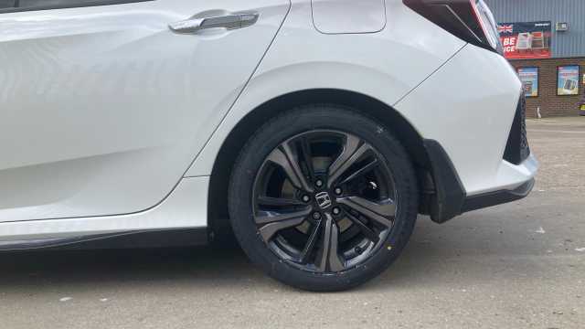 Honda Civic 1.5 VTEC Turbo Prestige 5dr CVT Petrol Hatchback 