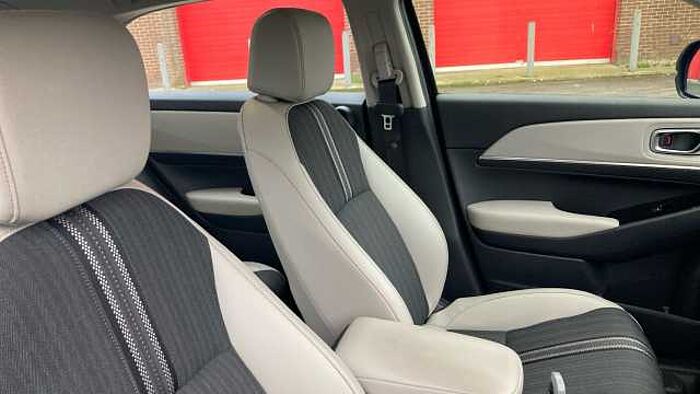 Honda HR-V 1.5 eHEV Advance Style 5dr CVT Hybrid Hatchback 